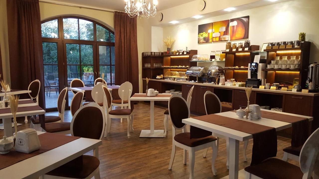 Dworek Nad Stawem & Laznia Piwna Ostrów Mazowiecka Εξωτερικό φωτογραφία